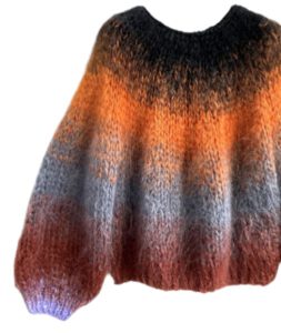 pull_silkmohair_ronde_hals_grijs_oranje_zwart_lila