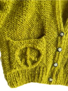 Peace & Love mohair cardigan lime groen met zakken