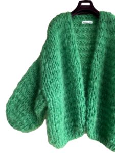 grof gebreid kimono style vest in groene mohair