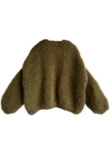 Hand gebreid oversized mohairvest in kaki olijfgroen