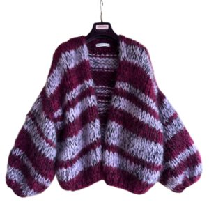 oversized damesvest met lila en burgundy kleur strepen